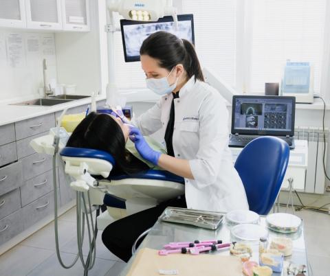 Dentist